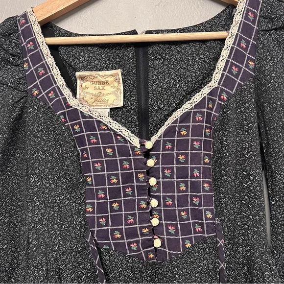 VTG 70s Gunne Sax Prairie Dress Dark Floral Print W/ Lace & Square Bodice XS - Picture 8 of 16